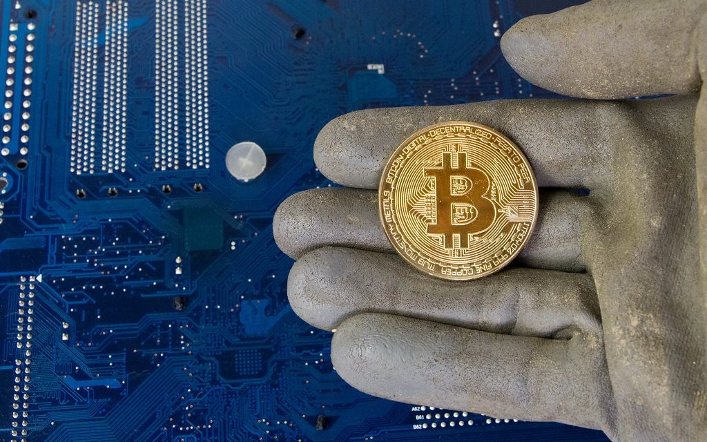 End of Crypto Winter Signals Farewell to Bitcoin Mining ‘HODLers