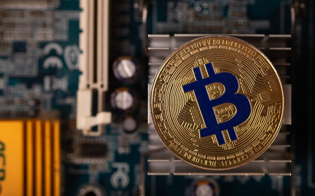 Bitcoin Mining Jumps 3.27% After Substantial Dip. What Does Luck Have to Do With It?