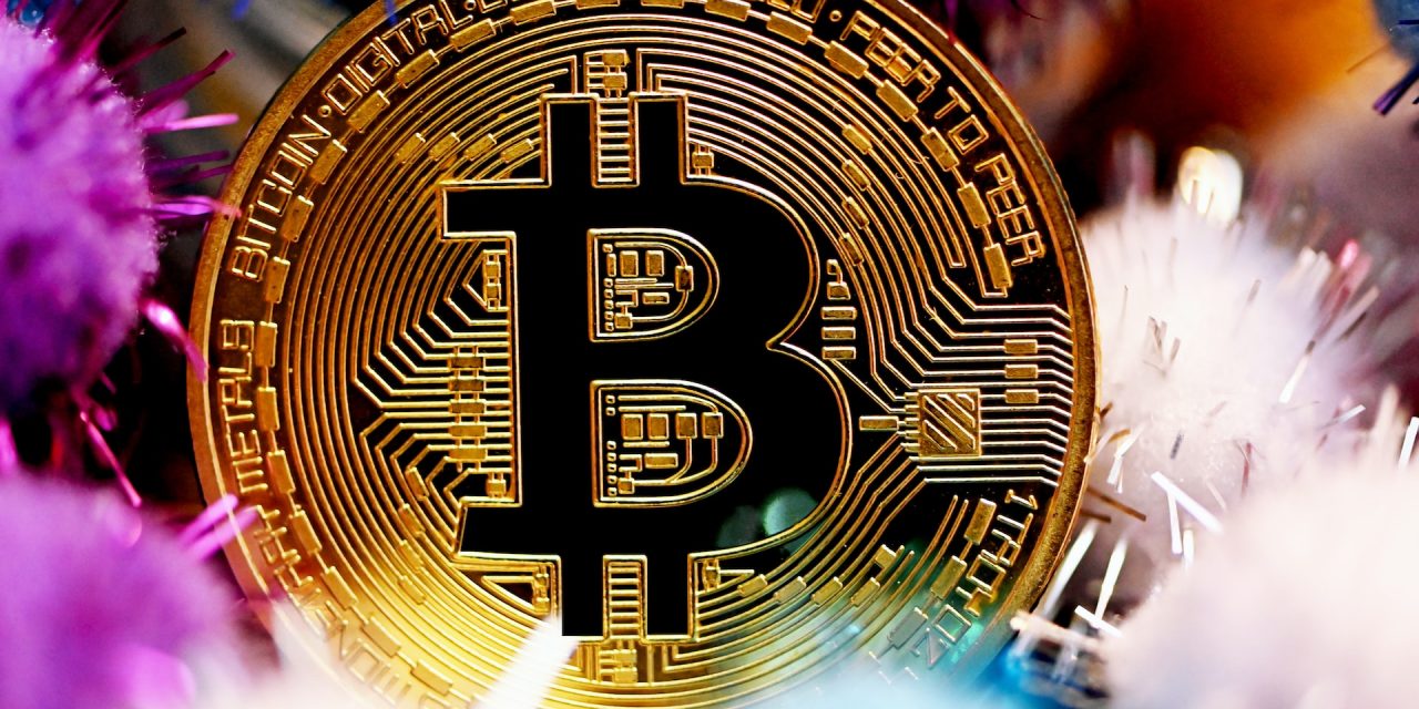 Bitcoin Plummets on Mixed Q1 Earnings and Dollar Spike