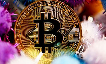 Bitcoin Plummets on Mixed Q1 Earnings and Dollar Spike