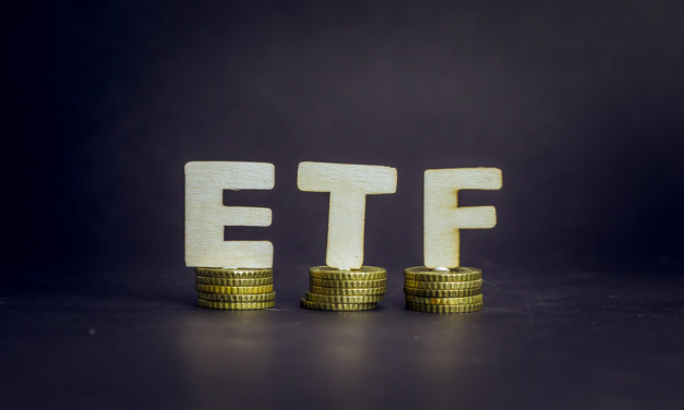 Top 5 Blockchain ETFs with Over 100% Returns in 2023