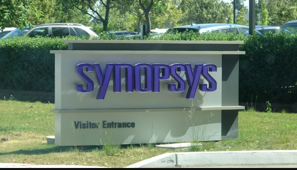 Synopsys Hits Record High Amid AI Boom & Earnings Surge